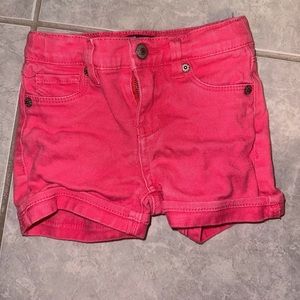 2T Levi pink jean shorts